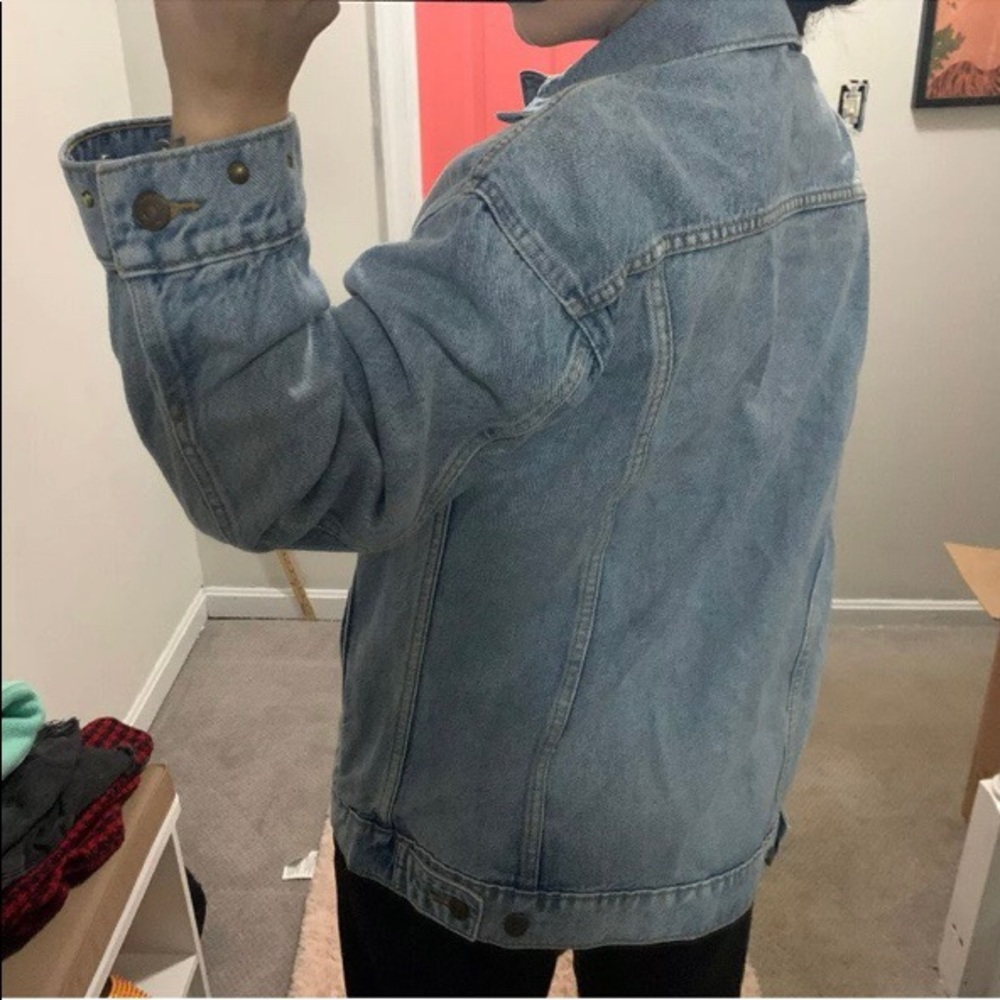 Levi’s Oversized Denim Jacket With Studs 🤍 - Picture 4 of 4